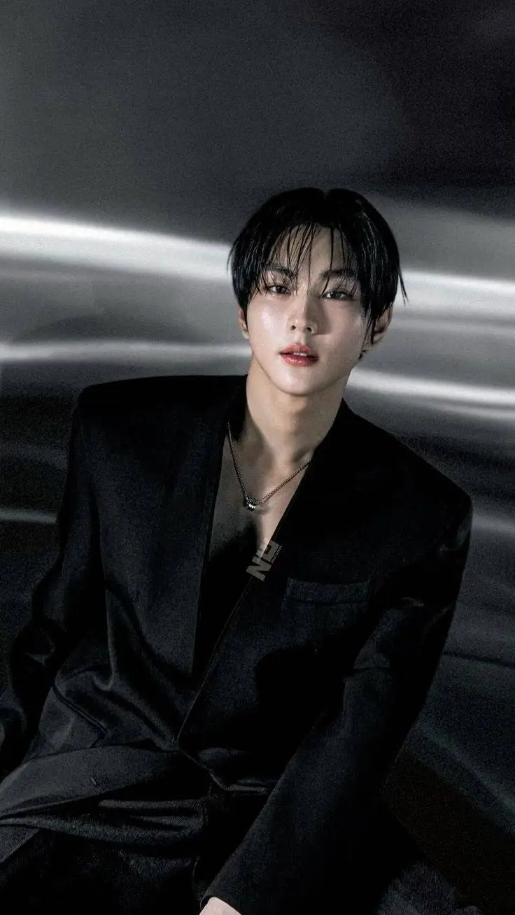 ai character: Jungwon background
