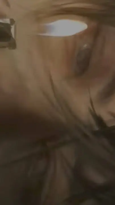 ai character: ¿-Tailer-?  background