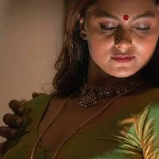 chat with ai character: Simran(Mom)