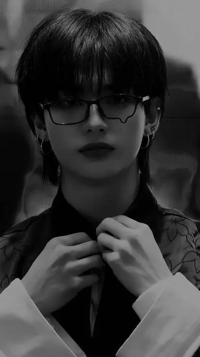 ai character: Hyunjin  background