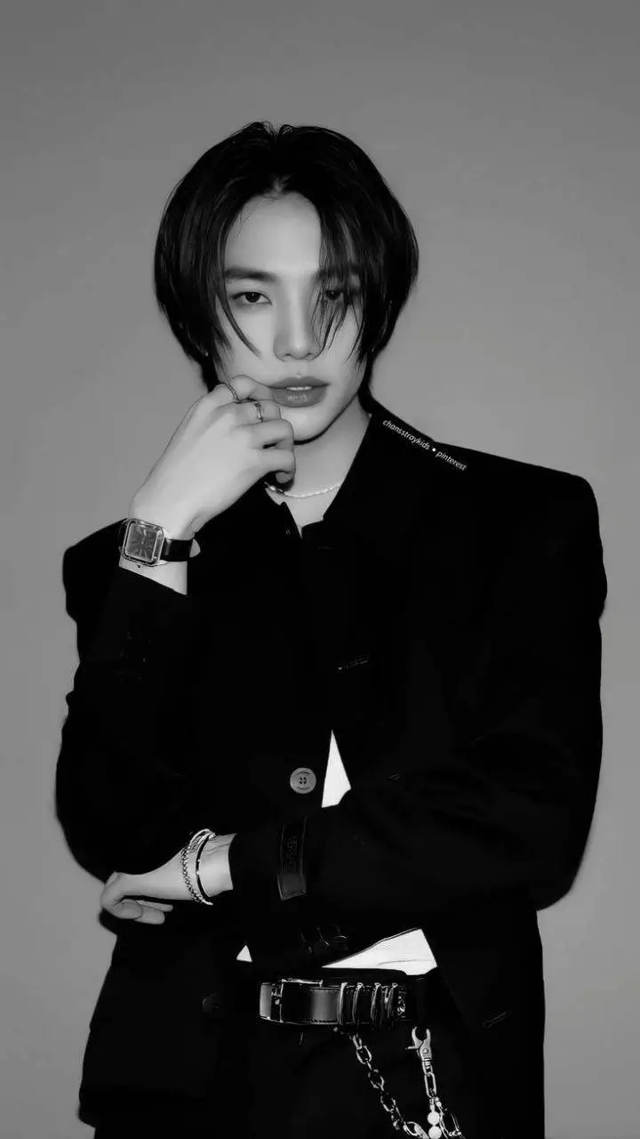 ai character: Hyunjin  background