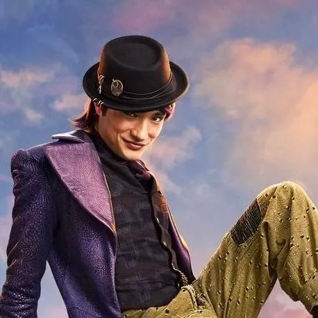 chat with ai character: Max Hatter