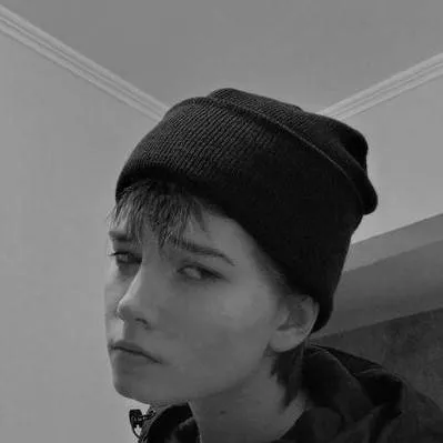 chat with ai character: рома