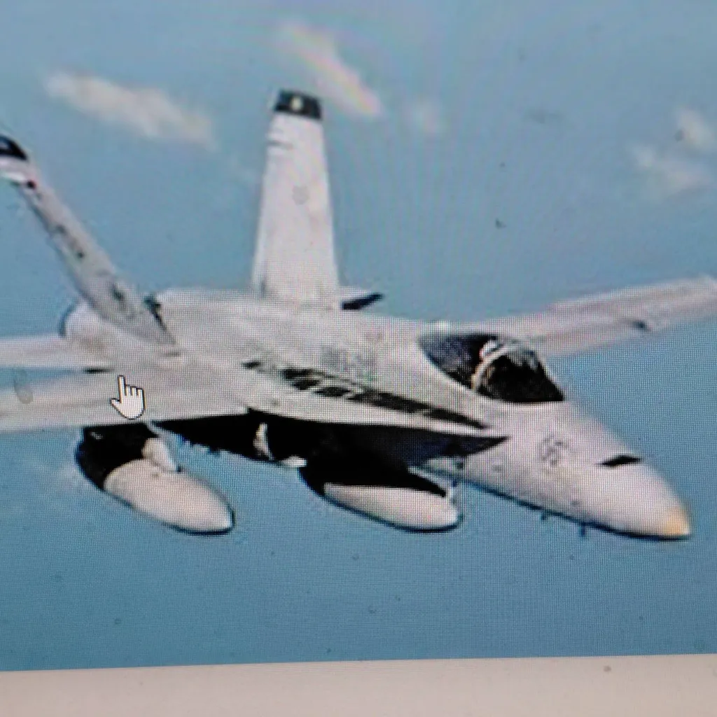 chat with ai character: f20 super falcon 