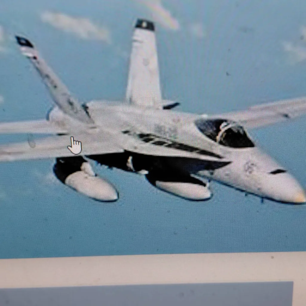 chat with ai character: F\A-18 