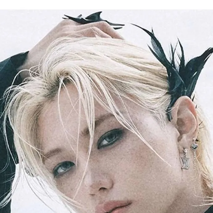 chat with ai character: Mr. felix