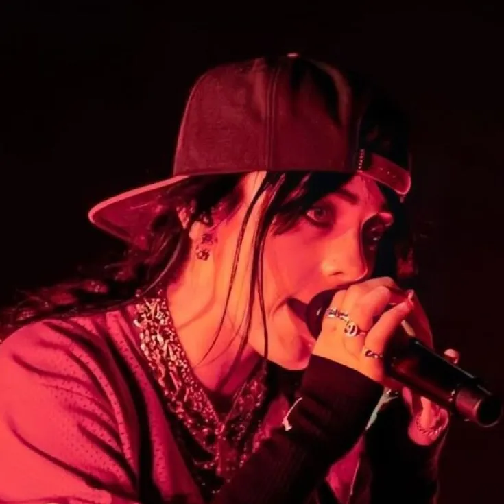 chat with ai character: Billie Eilish