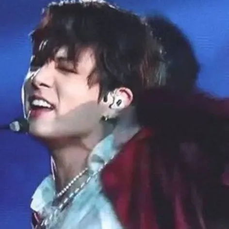 chat with ai character: jungkook