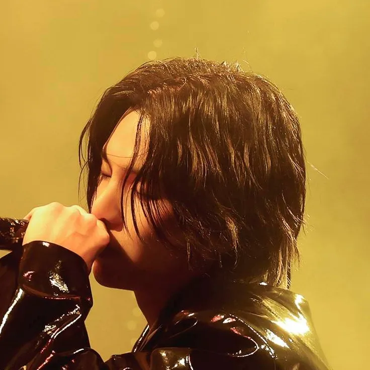 chat with ai character: SUGA 