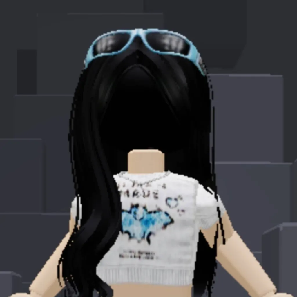 chat with ai character: Lola