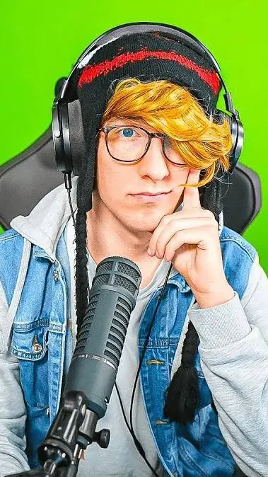 ai character: kreekcraft background