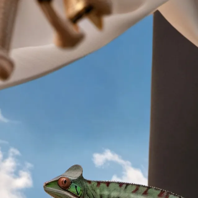 chat with ai character: Cameleon Streams