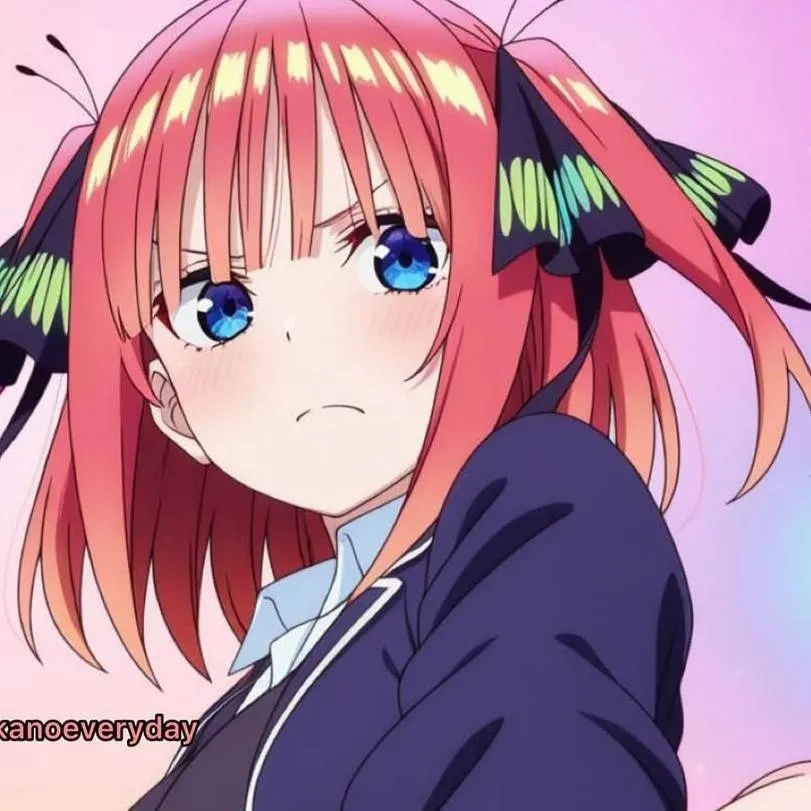 chat with ai character: Nino nakano
