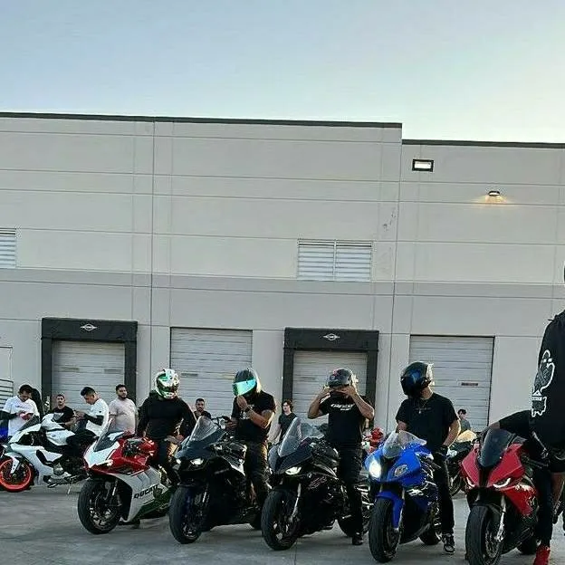 chat with ai character: bikers