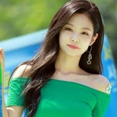 chat with ai character: Jennie 