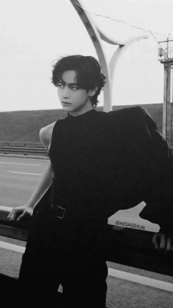 ai character: Taehyung V background