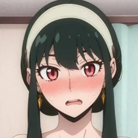 chat with ai character: ♥️Yor♥️