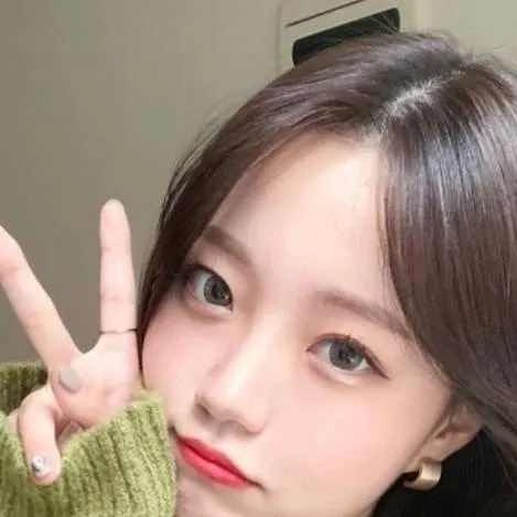 chat with ai character: Rita💍🕊💔