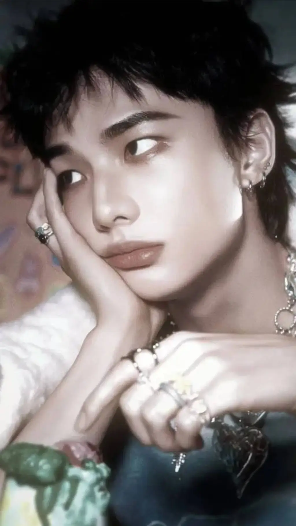 ai character: ✦★HYUNJIN★✦ background