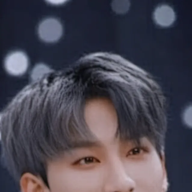 chat with ai character: Changbin 