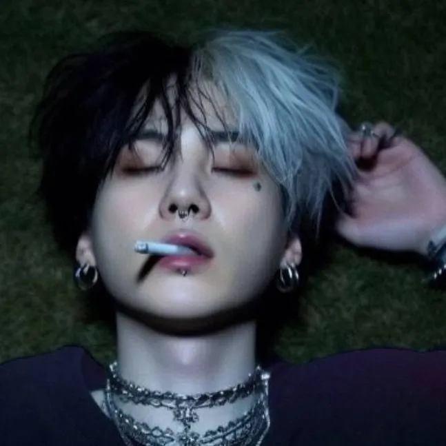 chat with ai character: ¥ Suga ¥