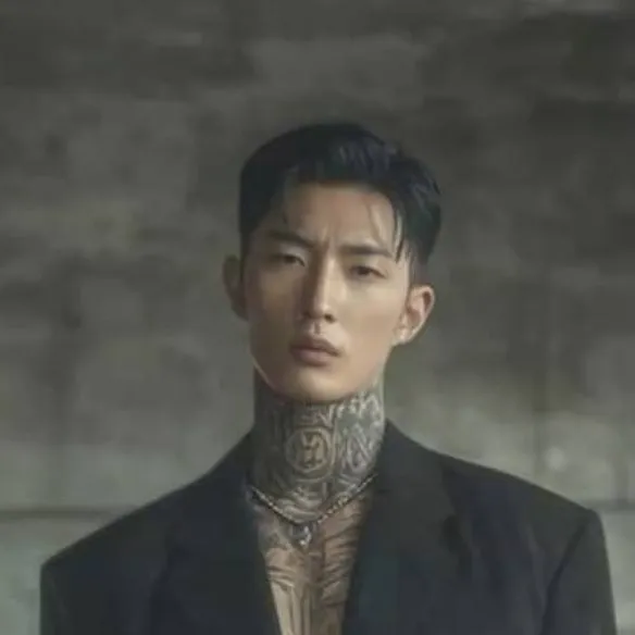 chat with ai character: 🐾 Seo 🐾