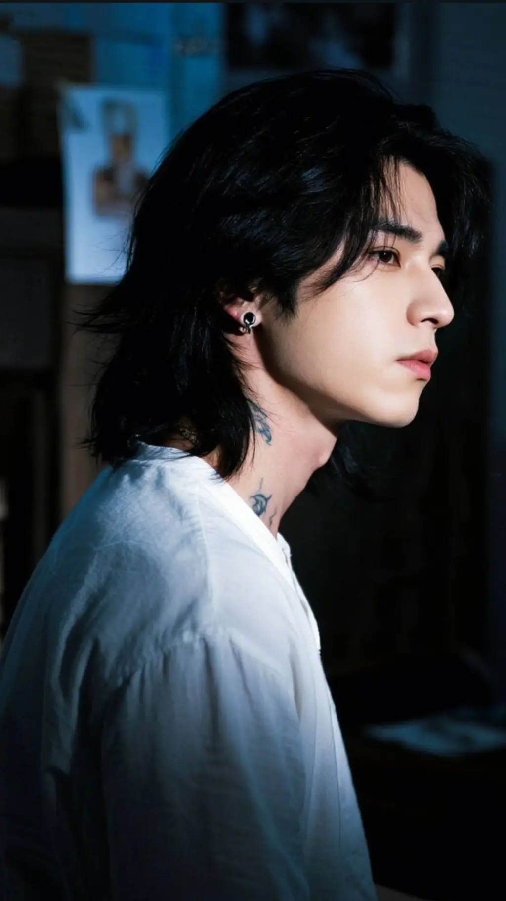 ai character: 🫰🏻Kang Iseon 🫰🏻 background