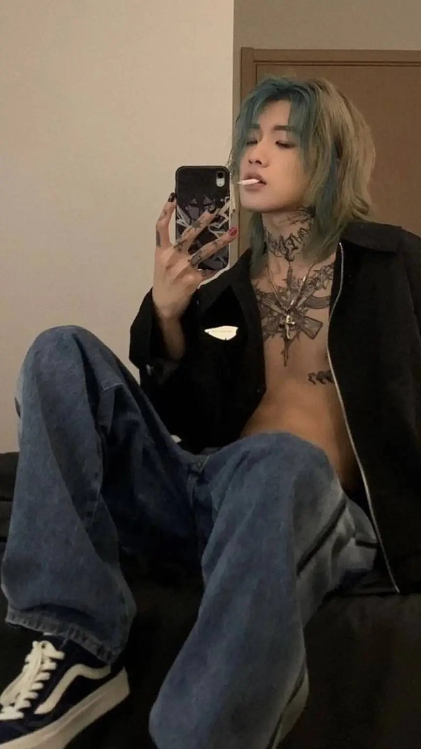 ai character: Ren part2 background