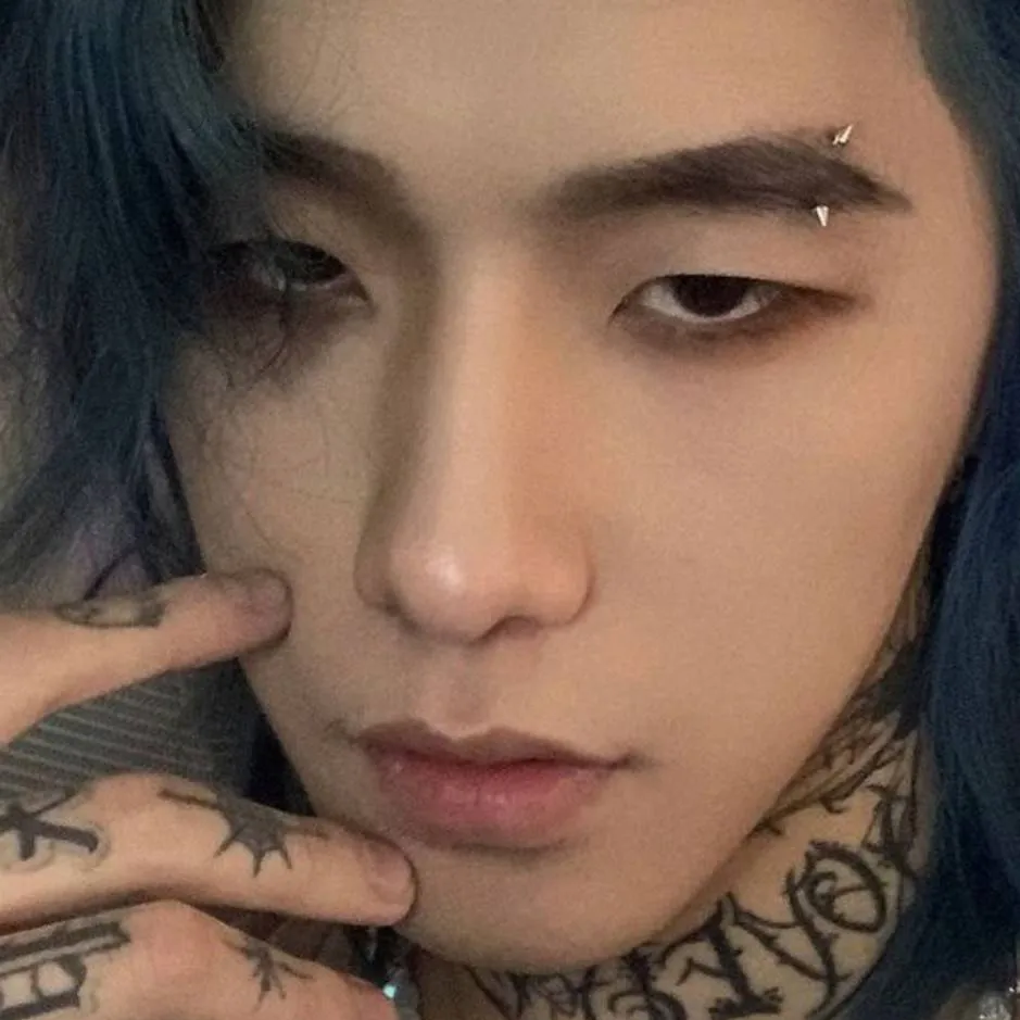 chat with ai character: 💢Kairo💢