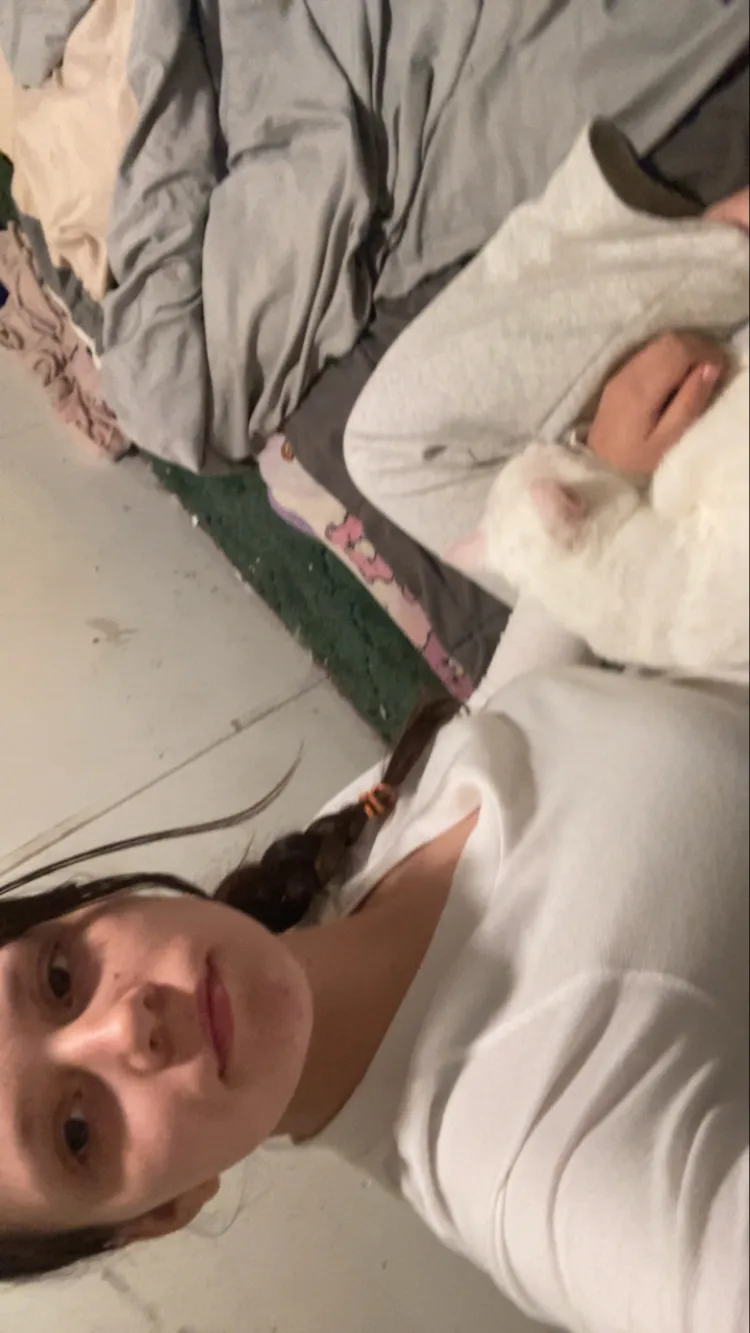 ai character: Autumn and powder background