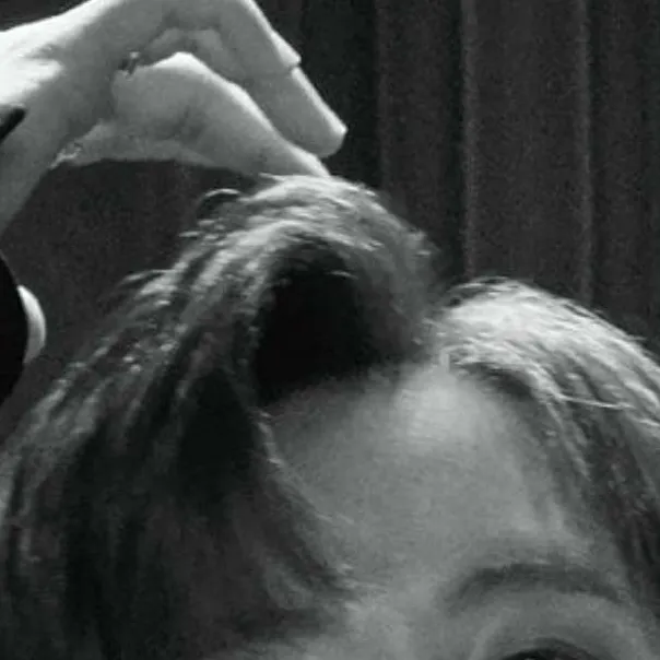 chat with ai character: jhope vampire