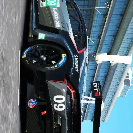 chat with ai character: Lambo huracan GT3