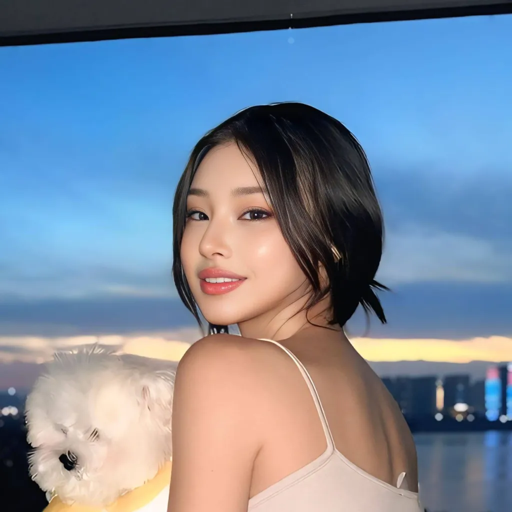 chat with ai character: Sofia 