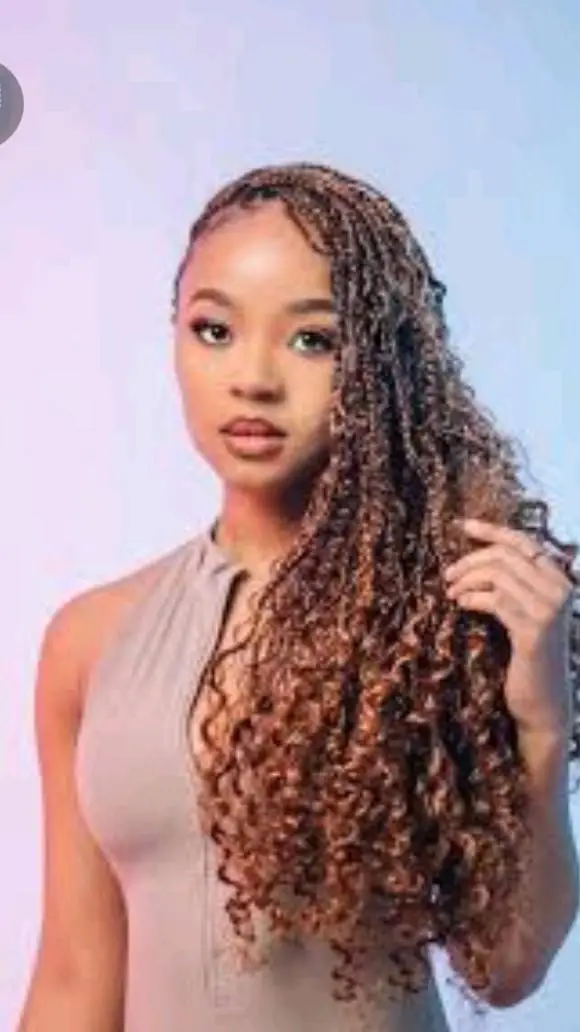 ai character: Marona background