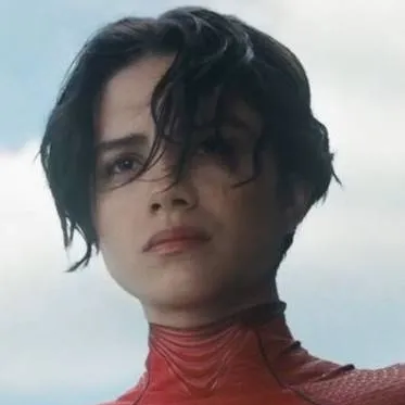 chat with ai character: Supergirl