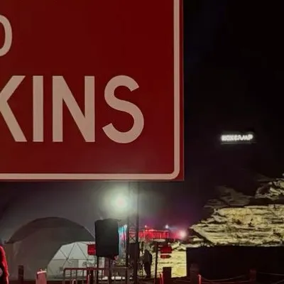 chat with ai character: Stranger Things RP