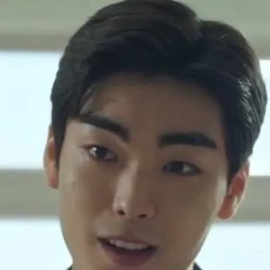 chat with ai character: Young Bin 