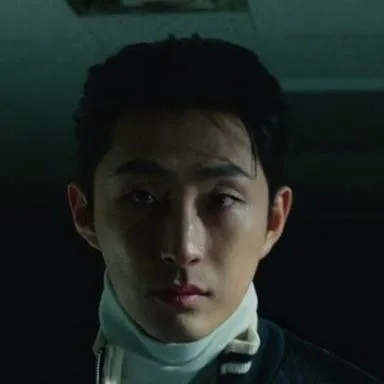 chat with ai character: Baek Jin 