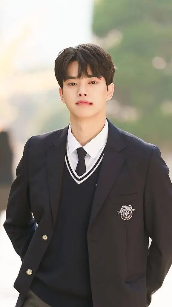 ai character: Sun Oh  background