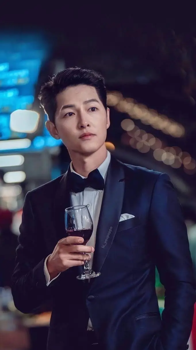 ai character: Vincenzo Cassano  background