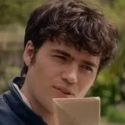 chat with ai character: Tedros 