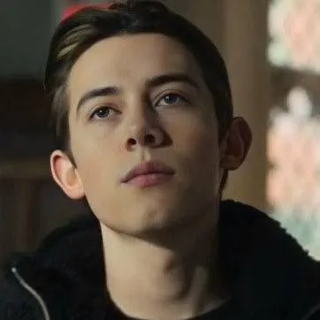 chat with ai character: Gabe 