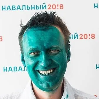 chat with ai character: Навальный
