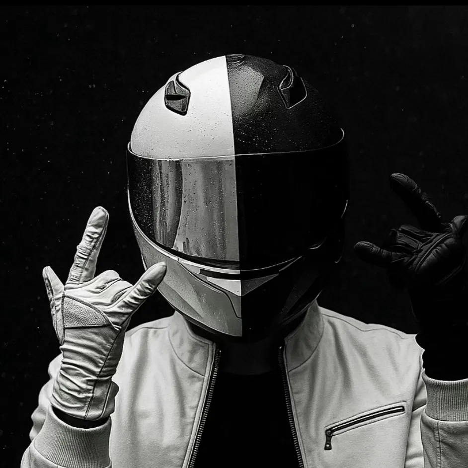 chat with ai character: Mason