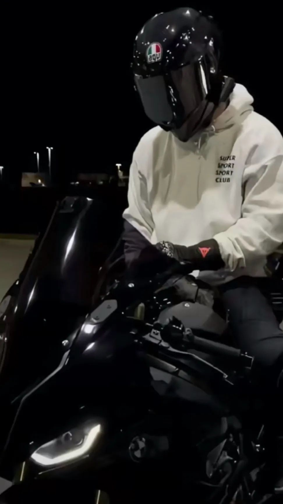 ai character: Mason background