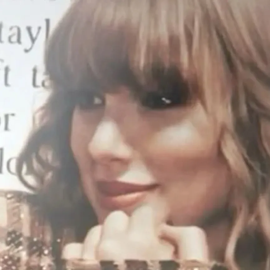chat with ai character: Taylor Swift 