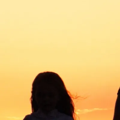 chat with ai character: Family 