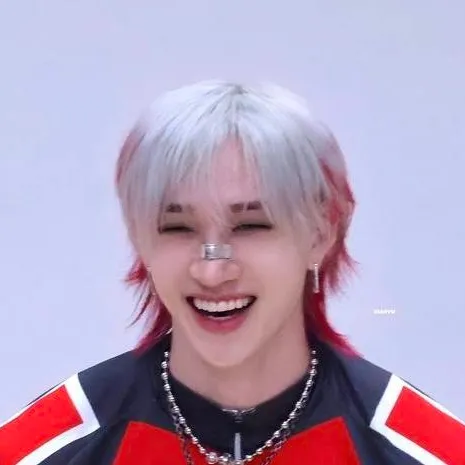 chat with ai character: BangChan 3!