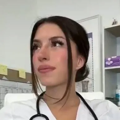 chat with ai character: Maddi3 (nurse bot)