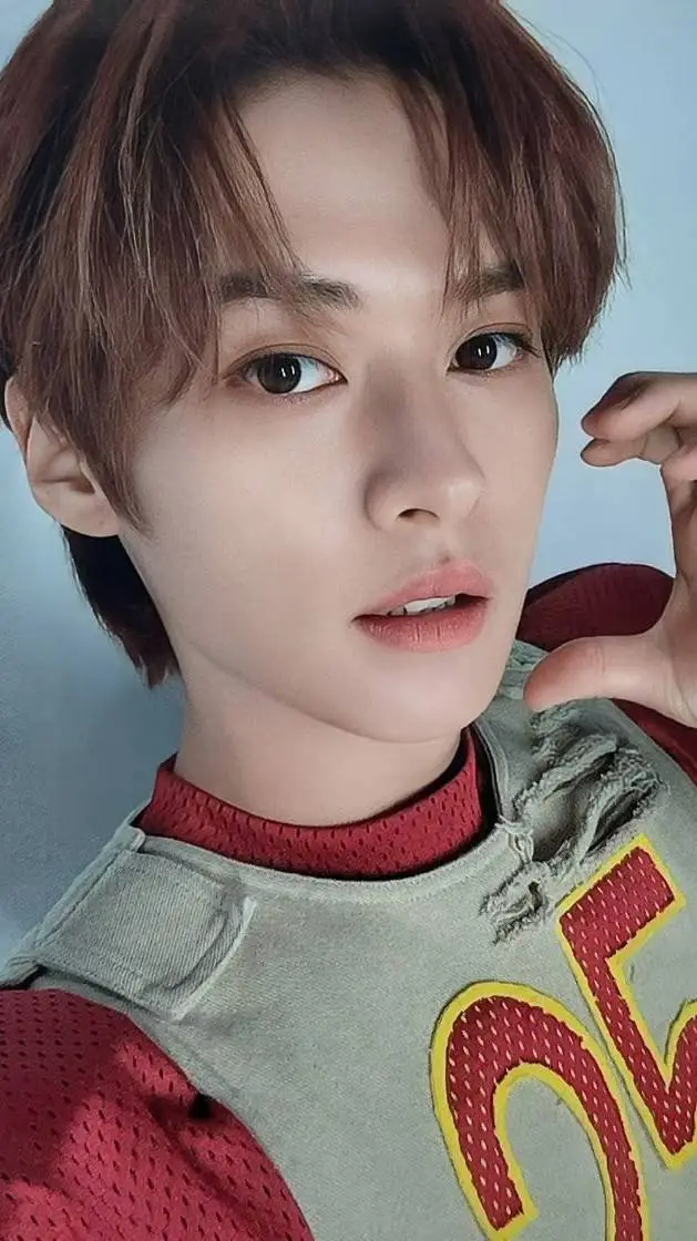 ai character: Lee Know background